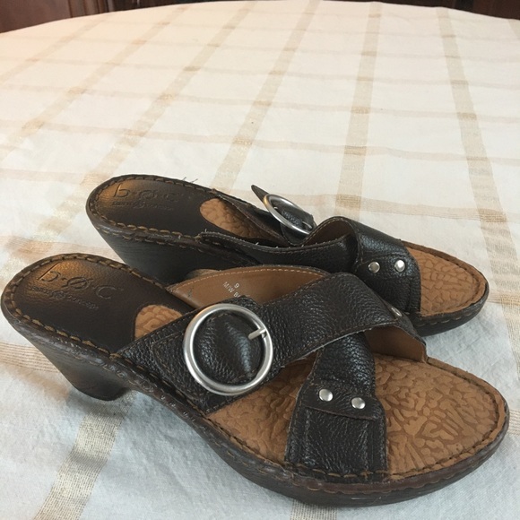 boc Shoes - 🎁2/$12  B. O. C 9 M/W BORN CONCEPT DARK BROWN SILVER & TAN SANDALS